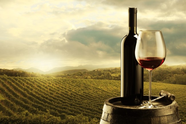 Vollmundige Rotweine aus &Ouml;sterreich &copy; Shutterstock